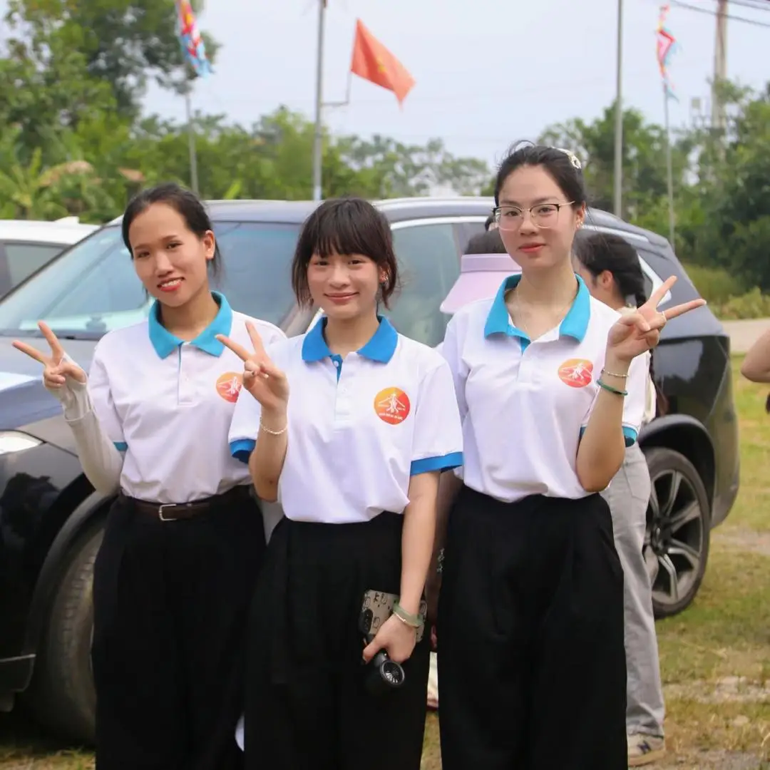 Đồng phục Giới trẻ Giáo xứ Uy Đức